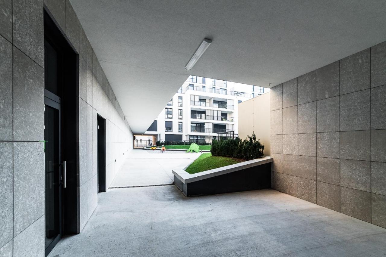 Apartment Monochrome Urban Hoodie Ljubljana Extérieur photo